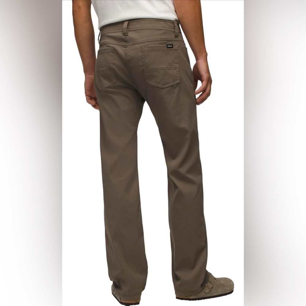 prAna Men’s Brion Pant SLIM FIT Size 33WX32L
Color: Mud